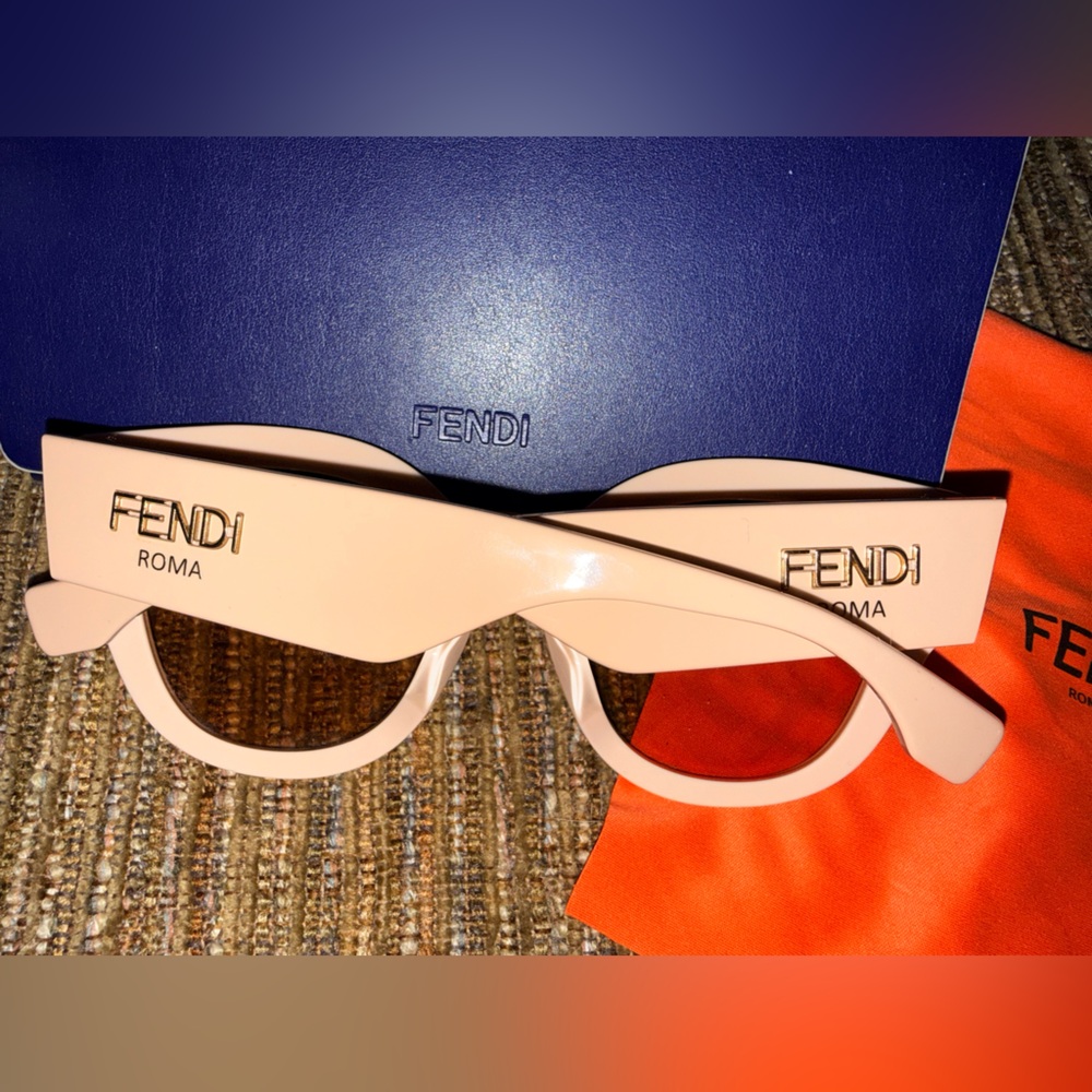 Fendi Acetate FF Cat Eye Sunglasses - Picture 3 of 3